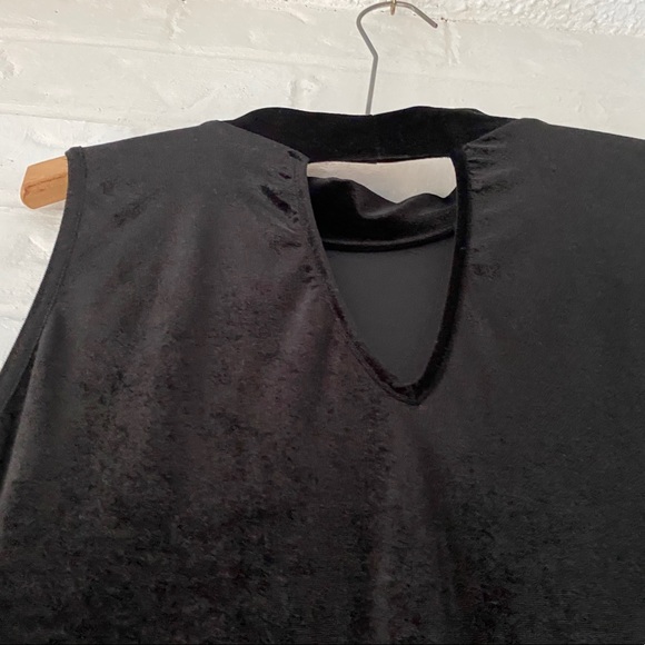 Reitmans Signature Velvet Skater Dress - Picture 4 of 6